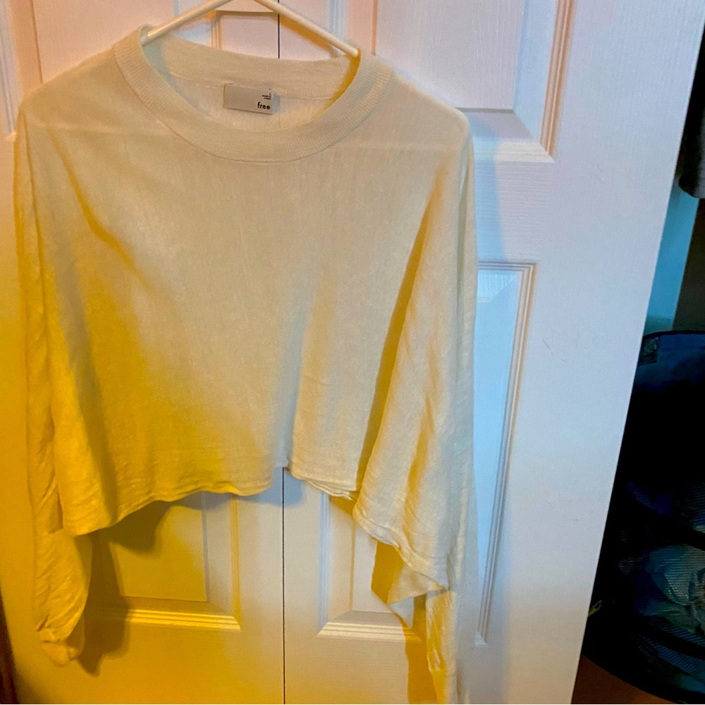 Aritzia - Wilfred - Sheer Crop Sweater - L
